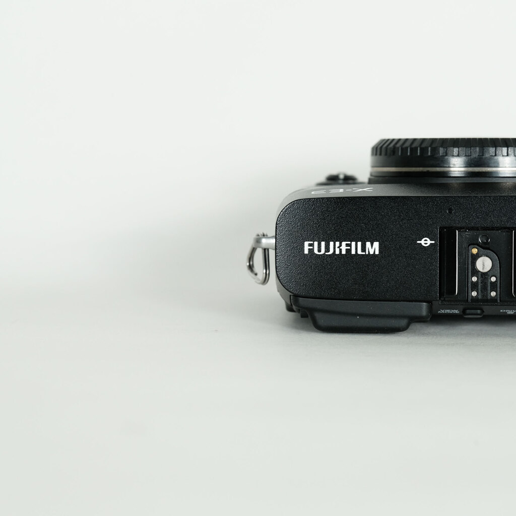 FUJIFILM X-E3