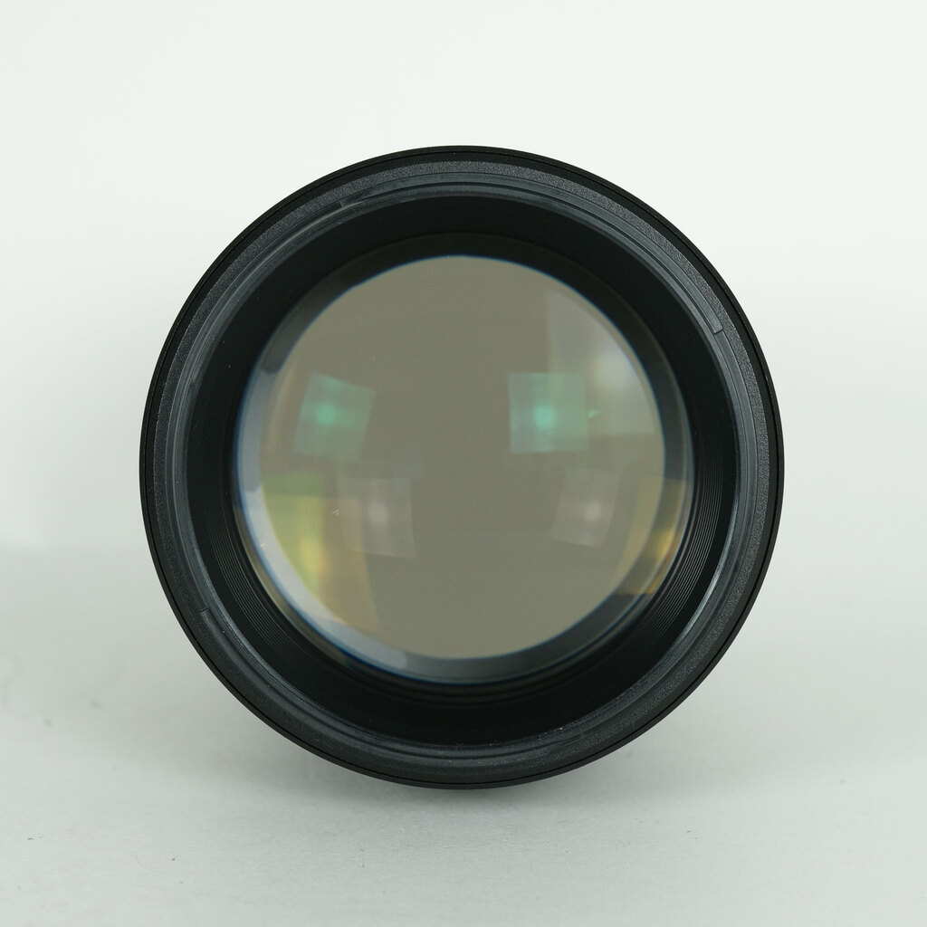 Nikon NIKKOR Z 135mm f/1.8 S Plena