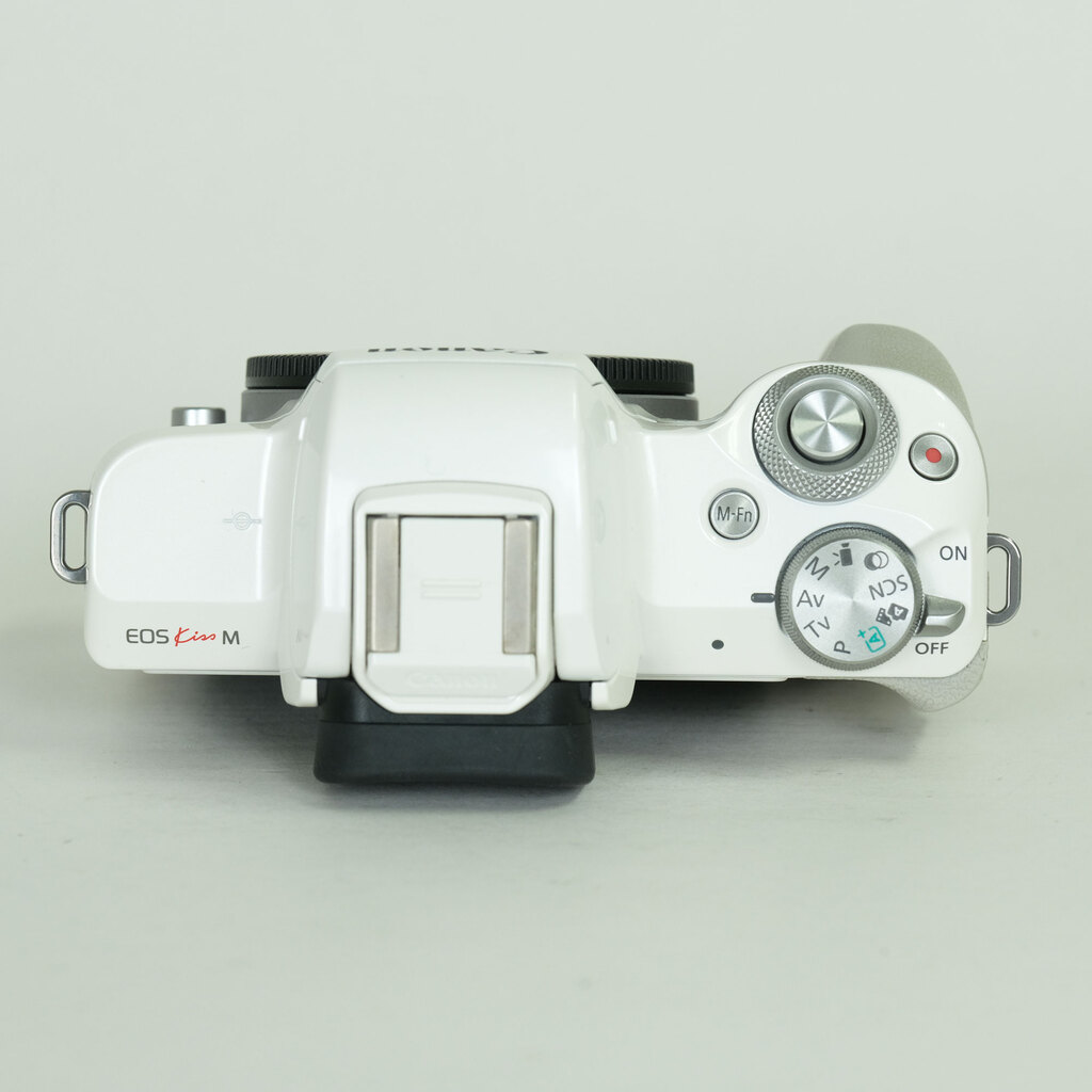 Canon EOS Kiss M