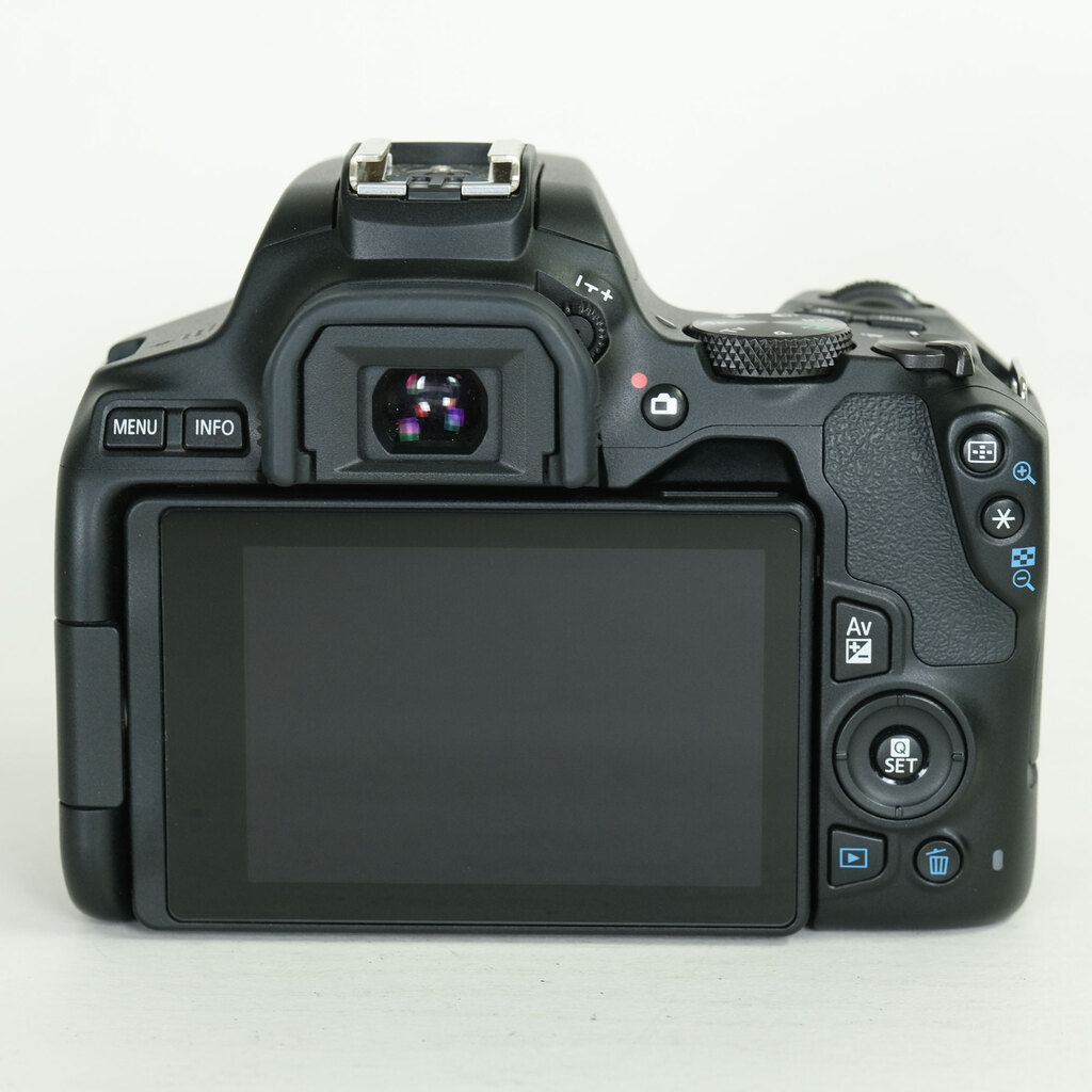 Canon EOS Kiss X10