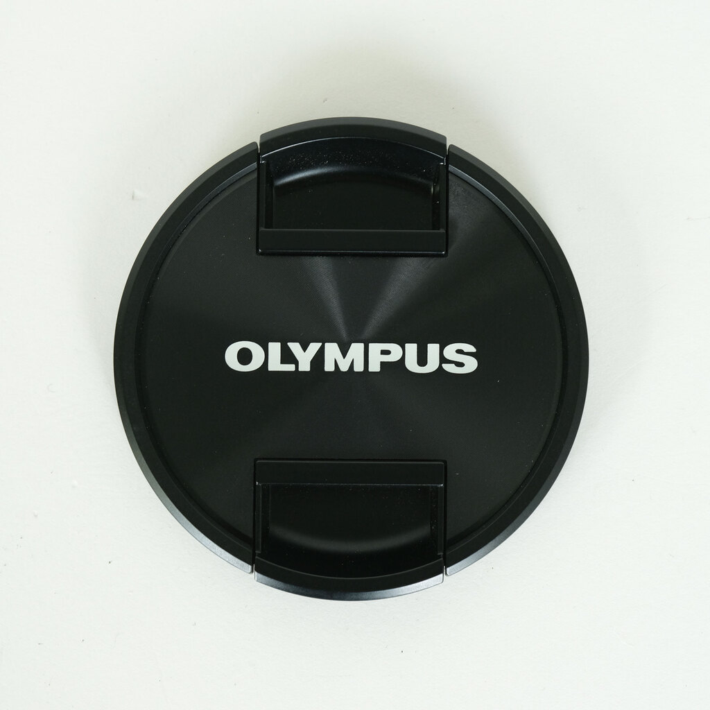 OLYMPUS M.ZUIKO DIGITAL ED 300mm F4.0 IS PRO OLYMPUS M.ZUIKO DIGITAL ED 300mm F4.0 IS PRO