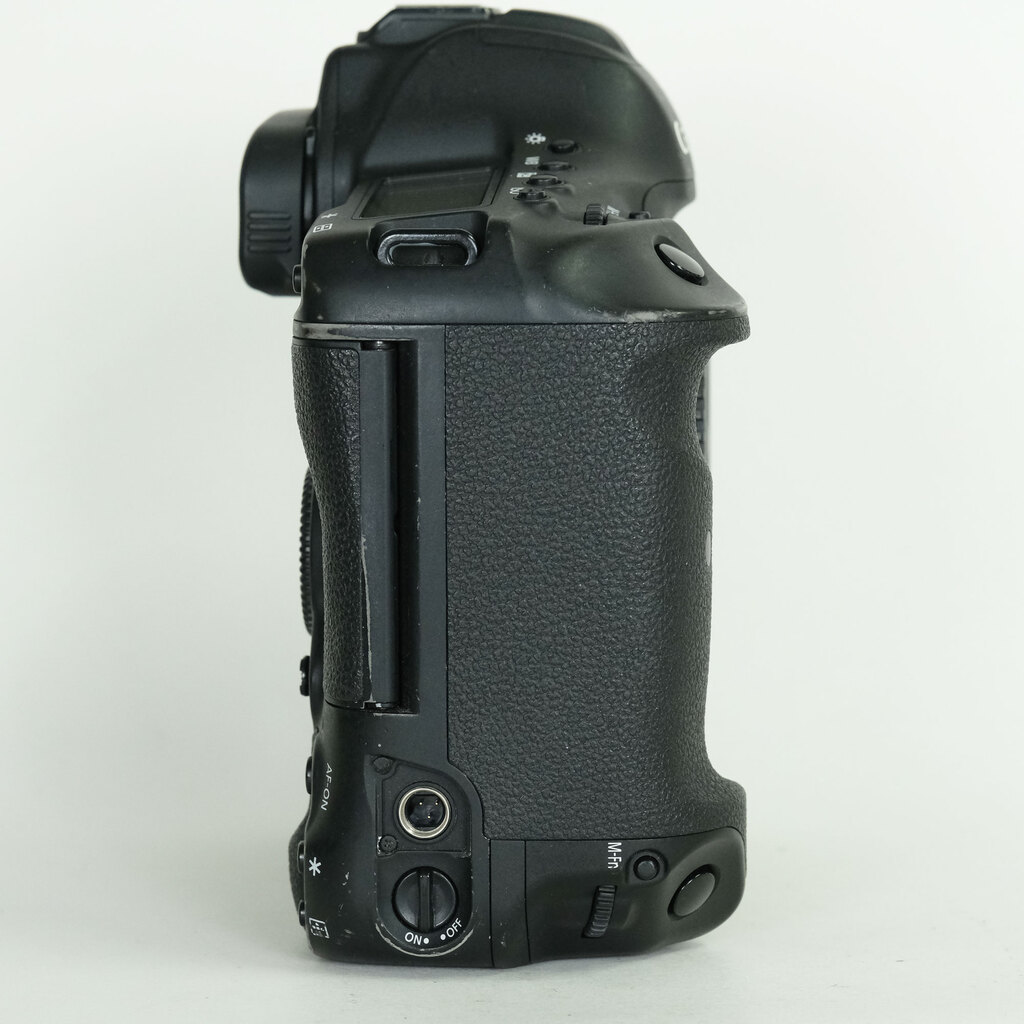 Canon EOS-1D X Mark II