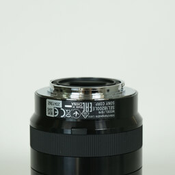 SONY E18-200mm F3.5-6.3 OSS LE SEL18200LE