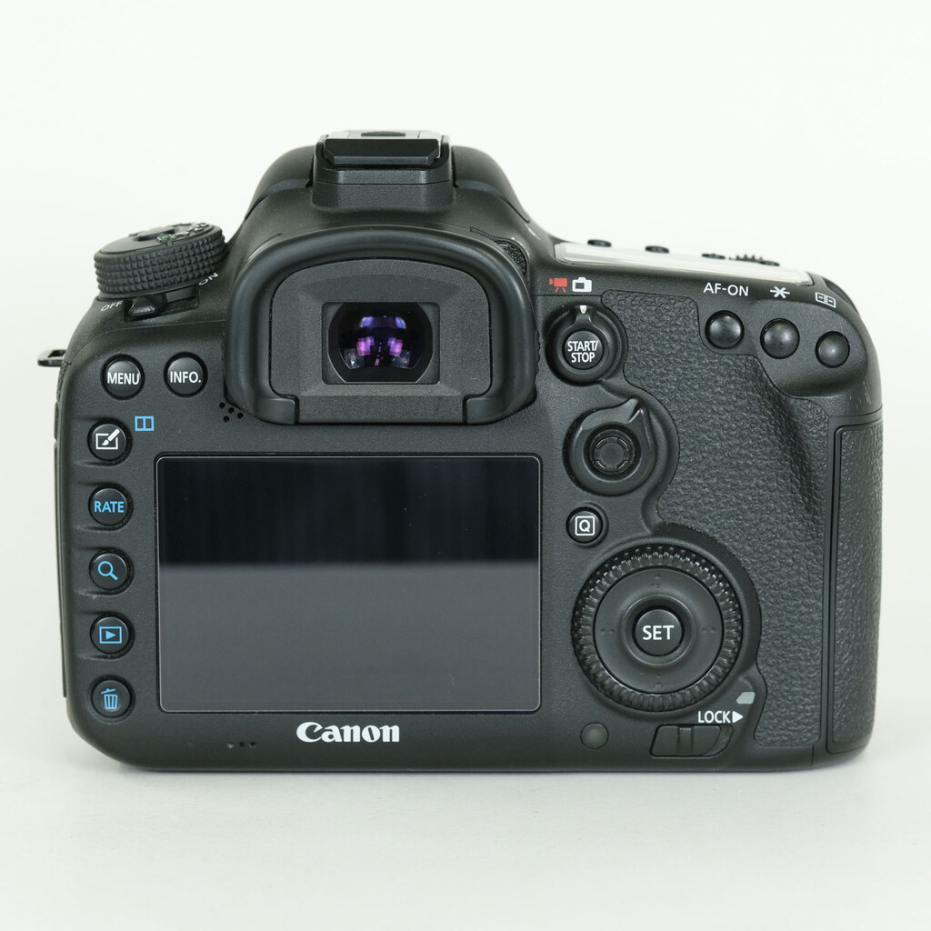 Canon EOS 7D Mark II Canon EOS 7D Mark II