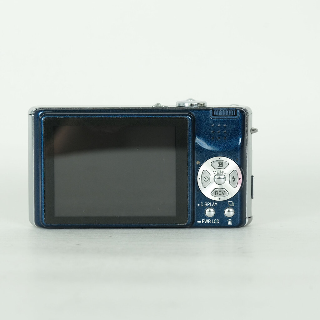 Panasonic DMC-FX7 コンフォートブルーの出品 | ONE SCENE（ワンシーン）