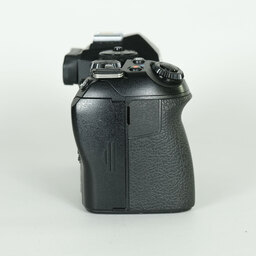 OLYMPUS OM-D E-M1 Mark III