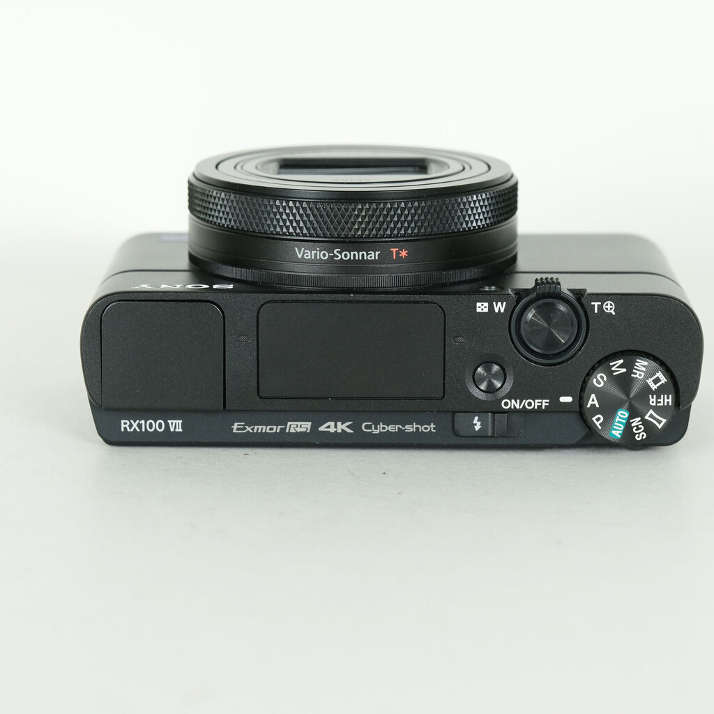 SONY Cyber-shot DSC-RX100M7
