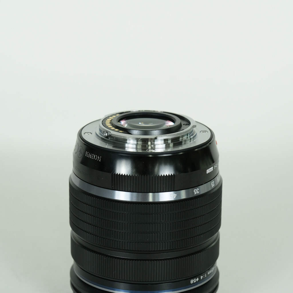 OLYMPUS M.ZUIKO DIGITAL ED 12‑45mm F4.0 PROの出品 | ONE SCENE