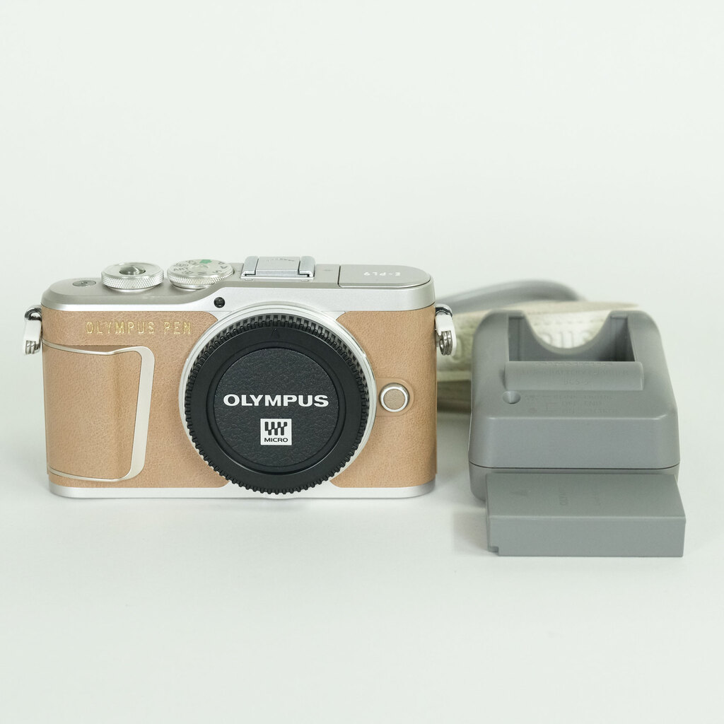 OLYMPUS PEN E-PL9