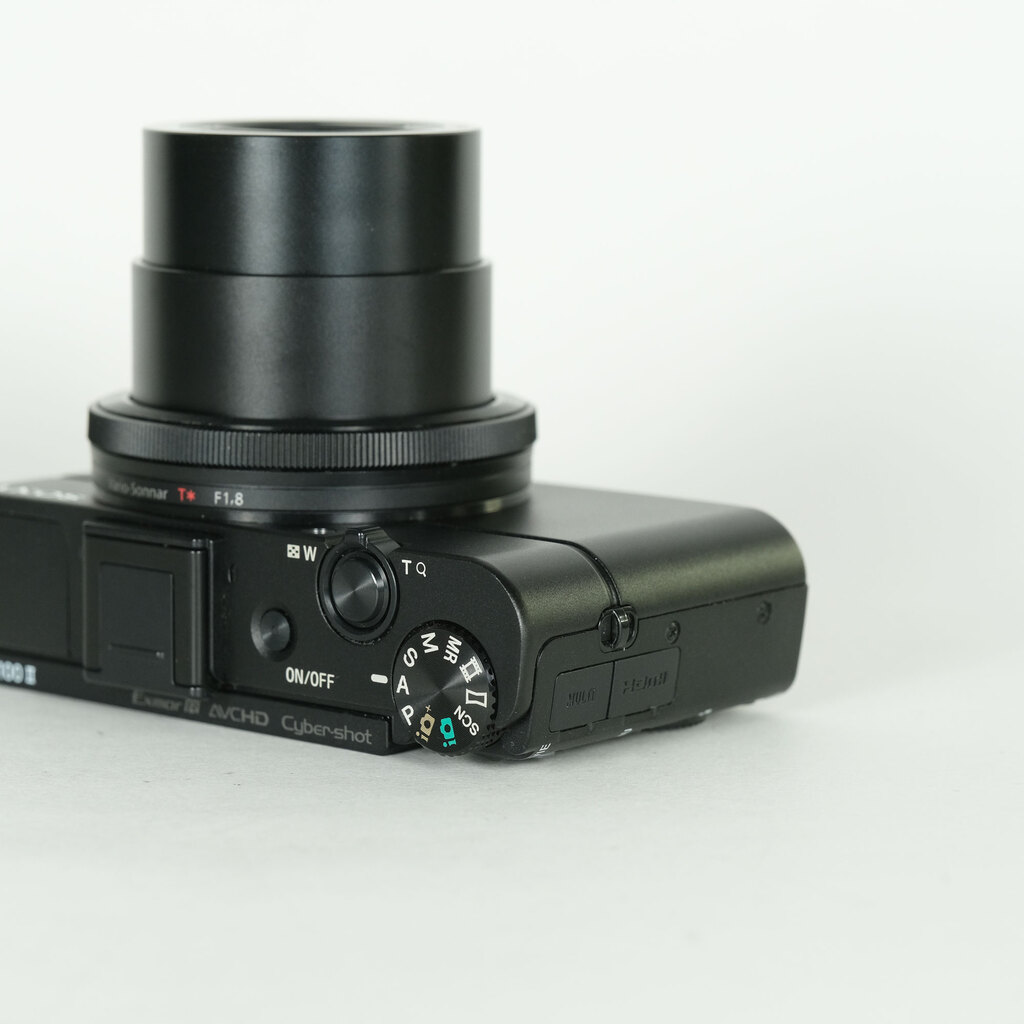 SONY Cyber-shot DSC-RX100M2