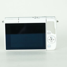 Canon EOS M10 ボディ ホワイト Canon EOS M10 ボディ ホワイト