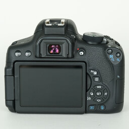 Canon EOS Kiss X8i
