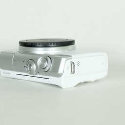 Canon EOS M200 ボディ ホワイト