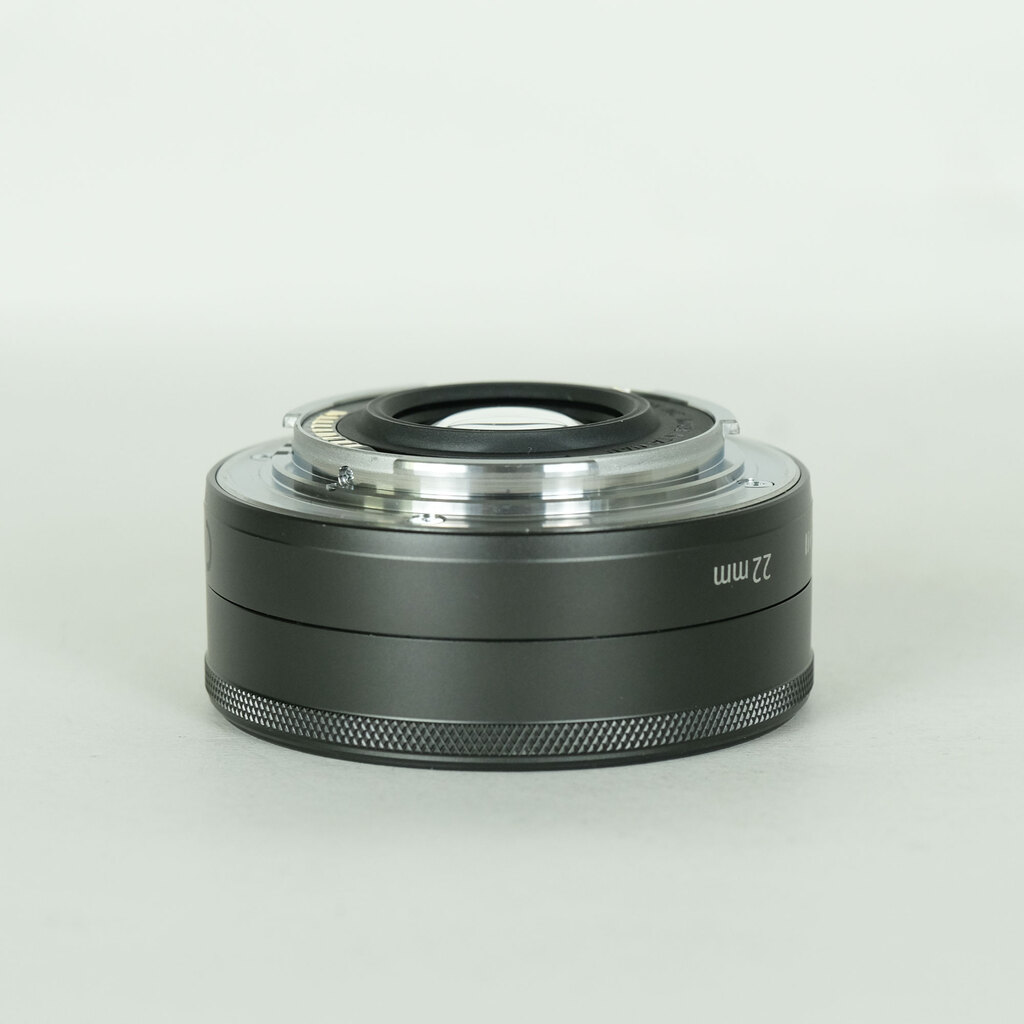 Canon EF-M22mm F2 STM