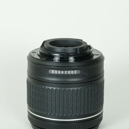 Nikon AF-P DX NIKKOR 18-55mm F3.5-5.6G VR Nikon AF-P DX NIKKOR 18-55mm F3.5-5.6G VR