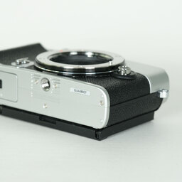 OLYMPUS PEN E-P7