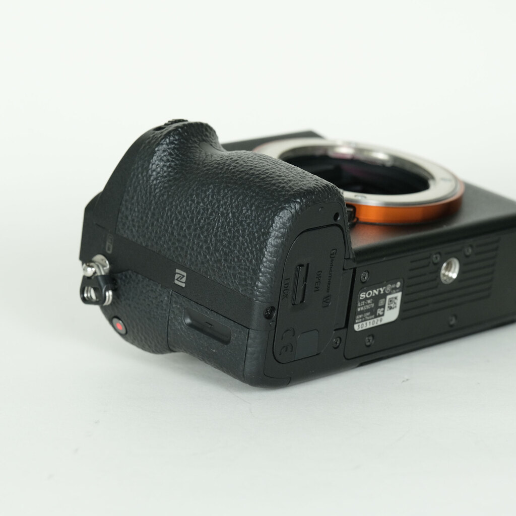 SONY α7 II（ILCE-7M2）