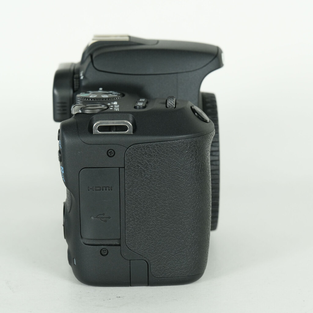 Canon EOS Kiss X9の出品 | ONE SCENE（ワンシーン）