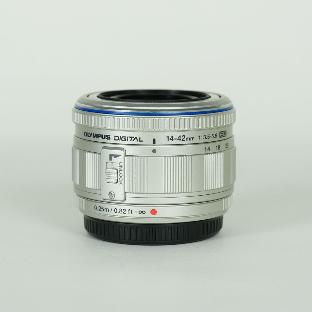 OLYMPUS M.ZUIKO DIGITAL ED 14-42mm F3.5-5.6 シルバーの出品 | ONE