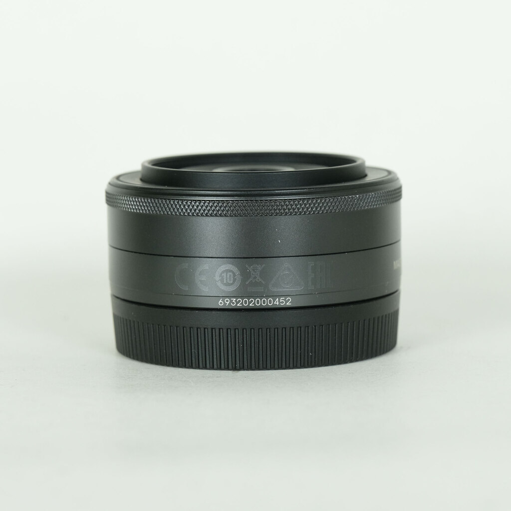 Canon EF-M22mm F2 STM Canon EF-M22mm F2 STM
