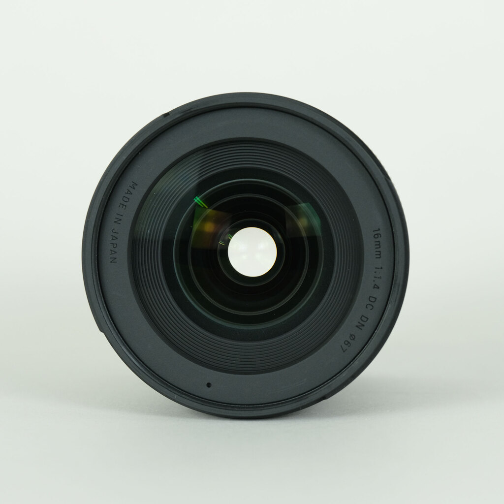 SIGMA 16mm F1.4 DC DN｜Contemporary [キヤノンM用]