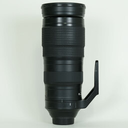 Nikon AF-S NIKKOR 200-500mm f/5.6E ED VR Nikon AF-S NIKKOR 200-500mm f/5.6E ED VR