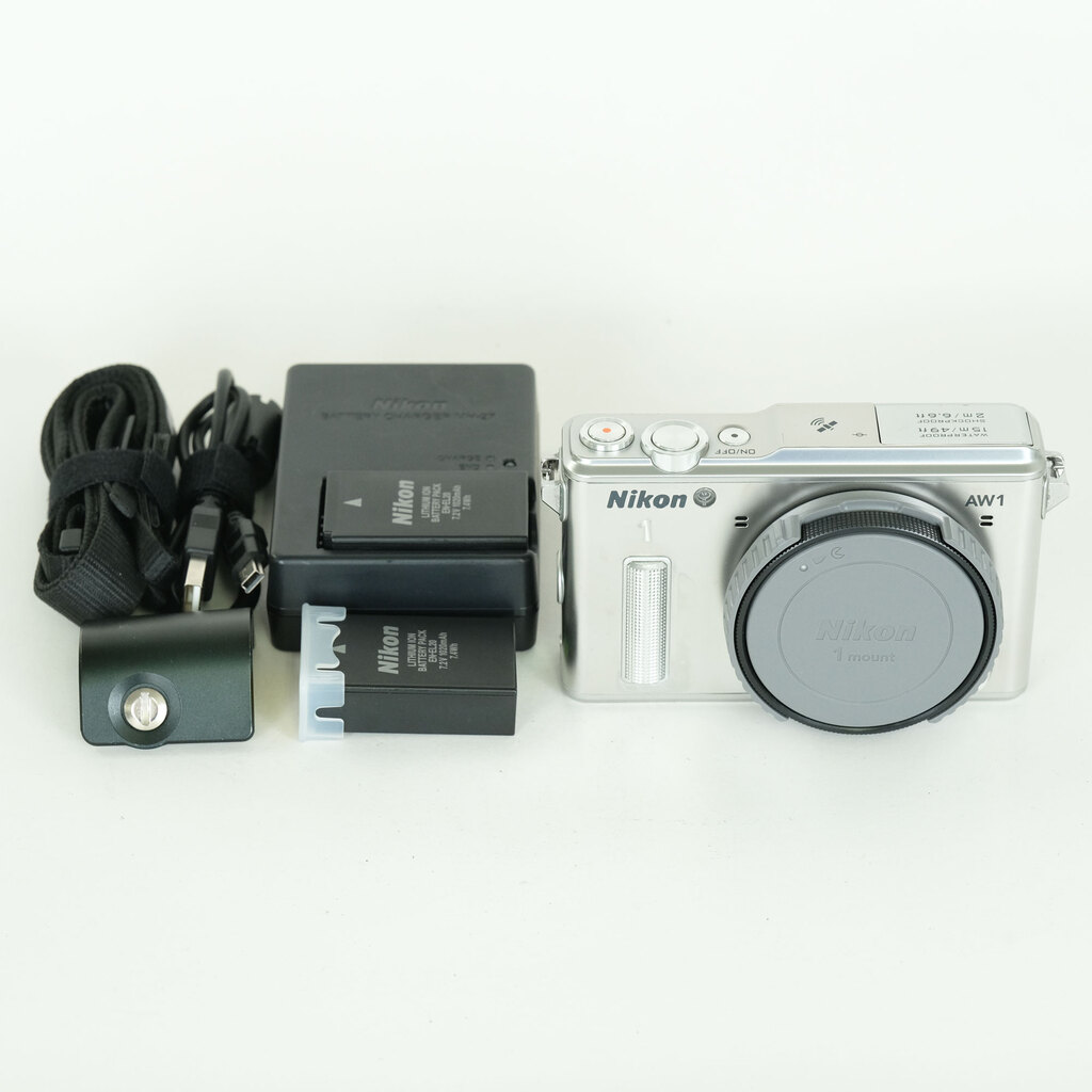 Nikon Nikon1 AW1 ボディ シルバー