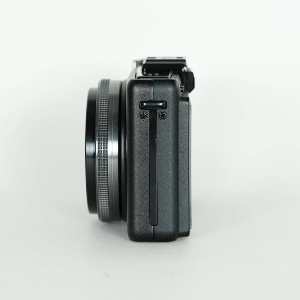 OLYMPUS XZ-1 ブラック