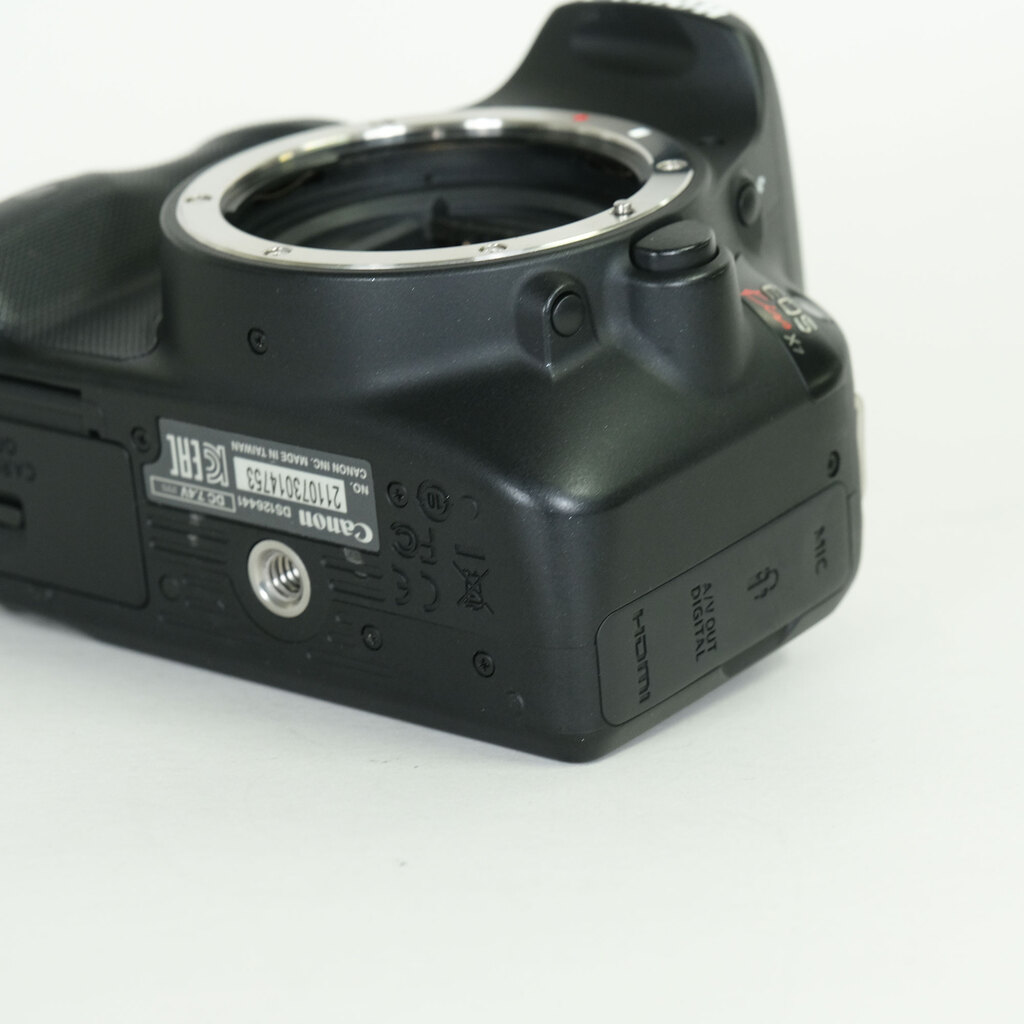 Canon EOS Kiss X7