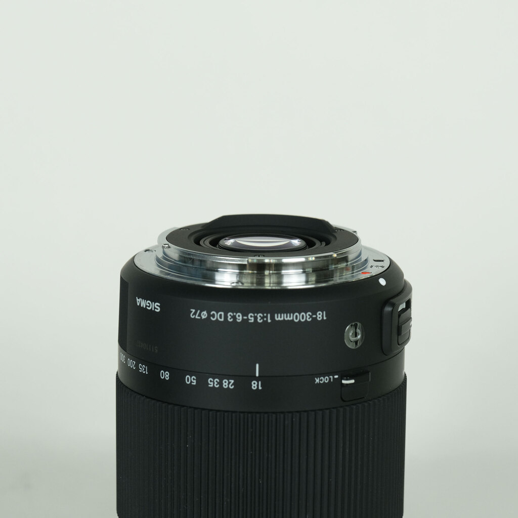 SIGMA 18-300mm F3.5-6.3 DC MACRO OS HSM｜Contemporary [キヤノンEF
