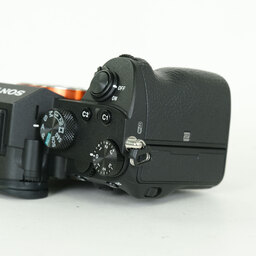 SONY α7 III(ILCE-7M3) SONY α7 III(ILCE-7M3)