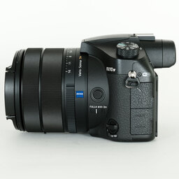 SONY Cyber-shot DSC-RX10M4