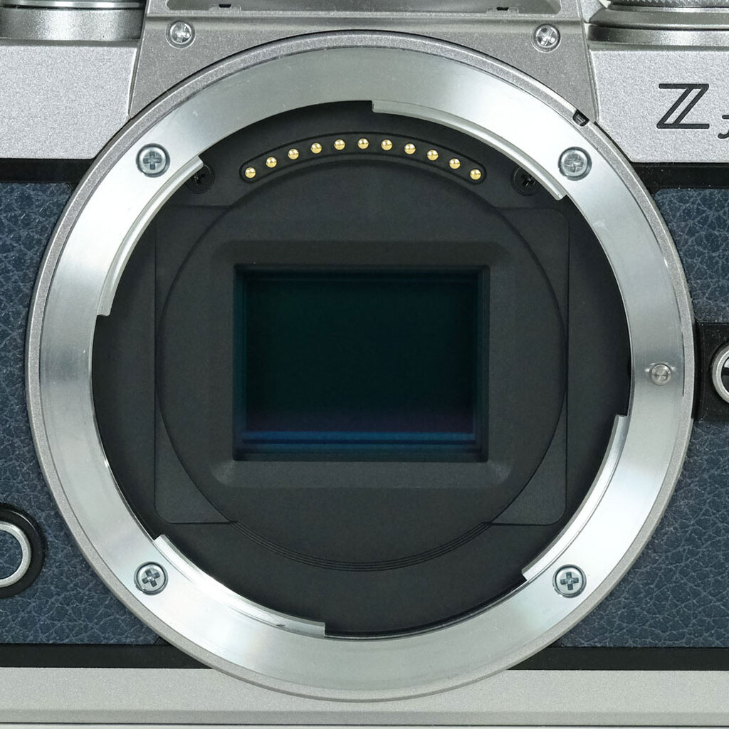Nikon Z fc ボディ シルバー プレミアムエクステリア張替済み