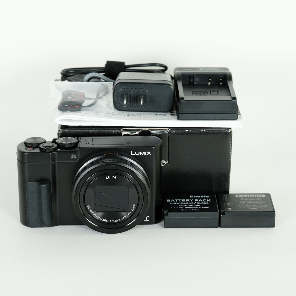 Panasonic LUMIX DMC-TX1