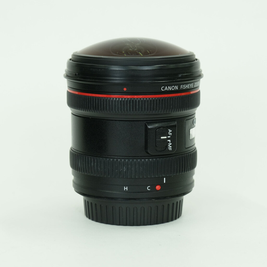 Canon EF8-15mm F4L フィッシュアイ USM Canon EF8-15mm F4L フィッシュアイ USM