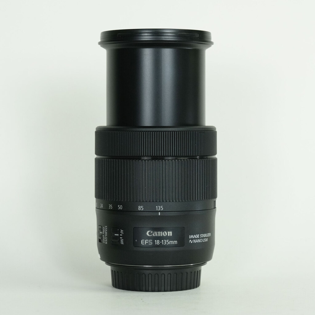 Canon EF-S18-135mm F3.5-5.6 IS USM