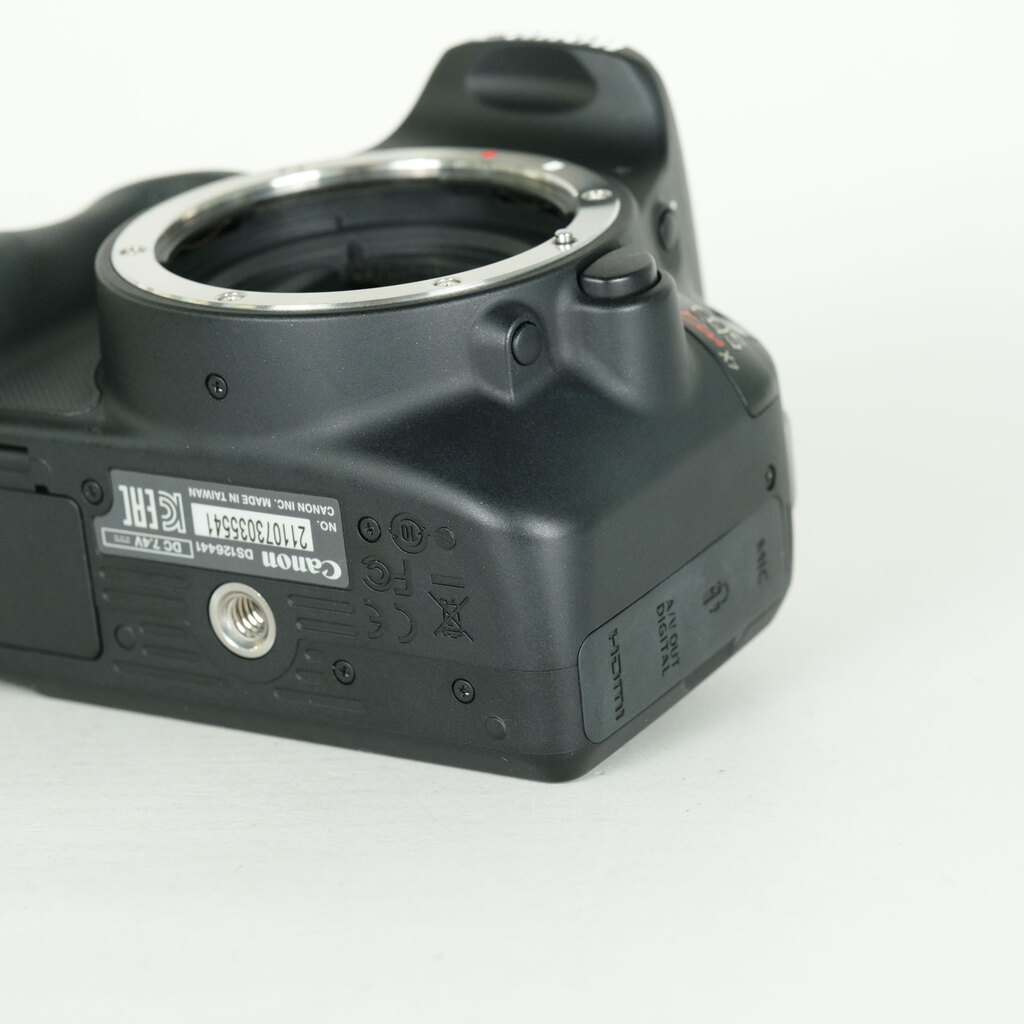 Canon EOS Kiss X7