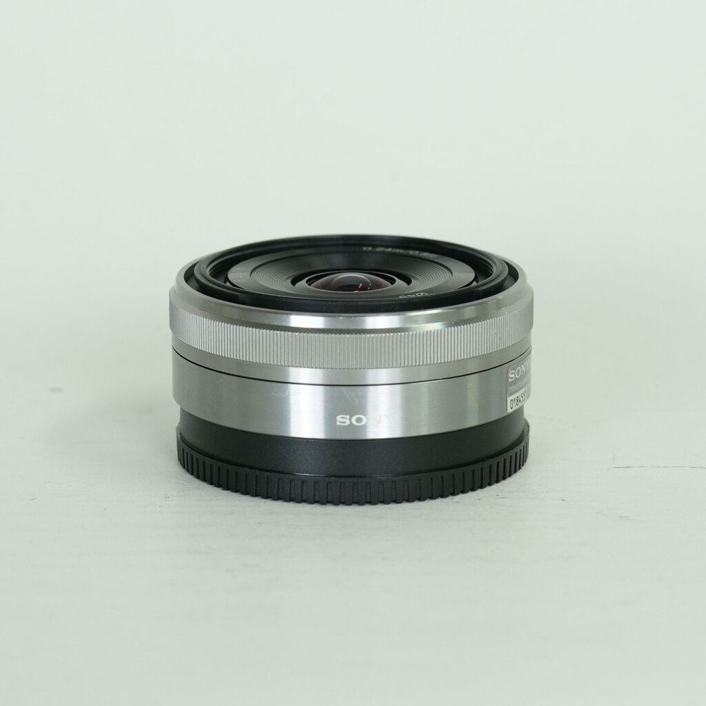 SONY E 16mm F2.8 SEL16F28