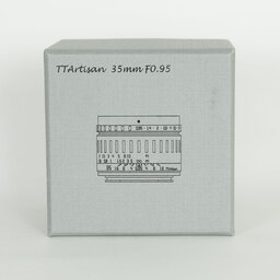 銘匠光学 TTArtisan 35mm F0.95 C (フジフイルムX用) ブラック×シルバー