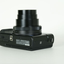 SONY Cyber-shot DSC-RX100M7