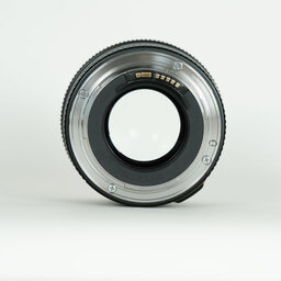 Canon EF85mm F1.8 USM