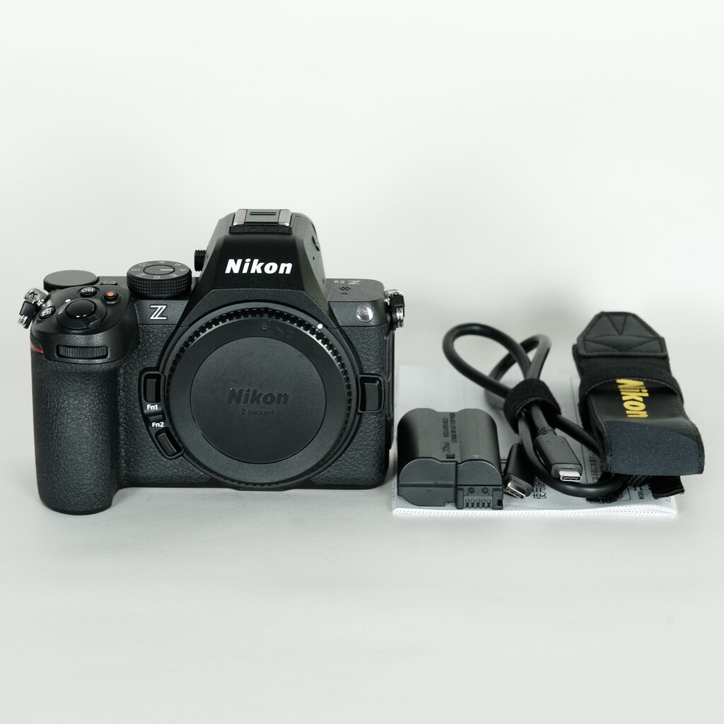 Nikon Z5IIの出品 | ONE SCENE（ワンシーン）
