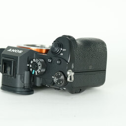 SONY α7R III(ILCE-7RM3) SONY α7R III(ILCE-7RM3)