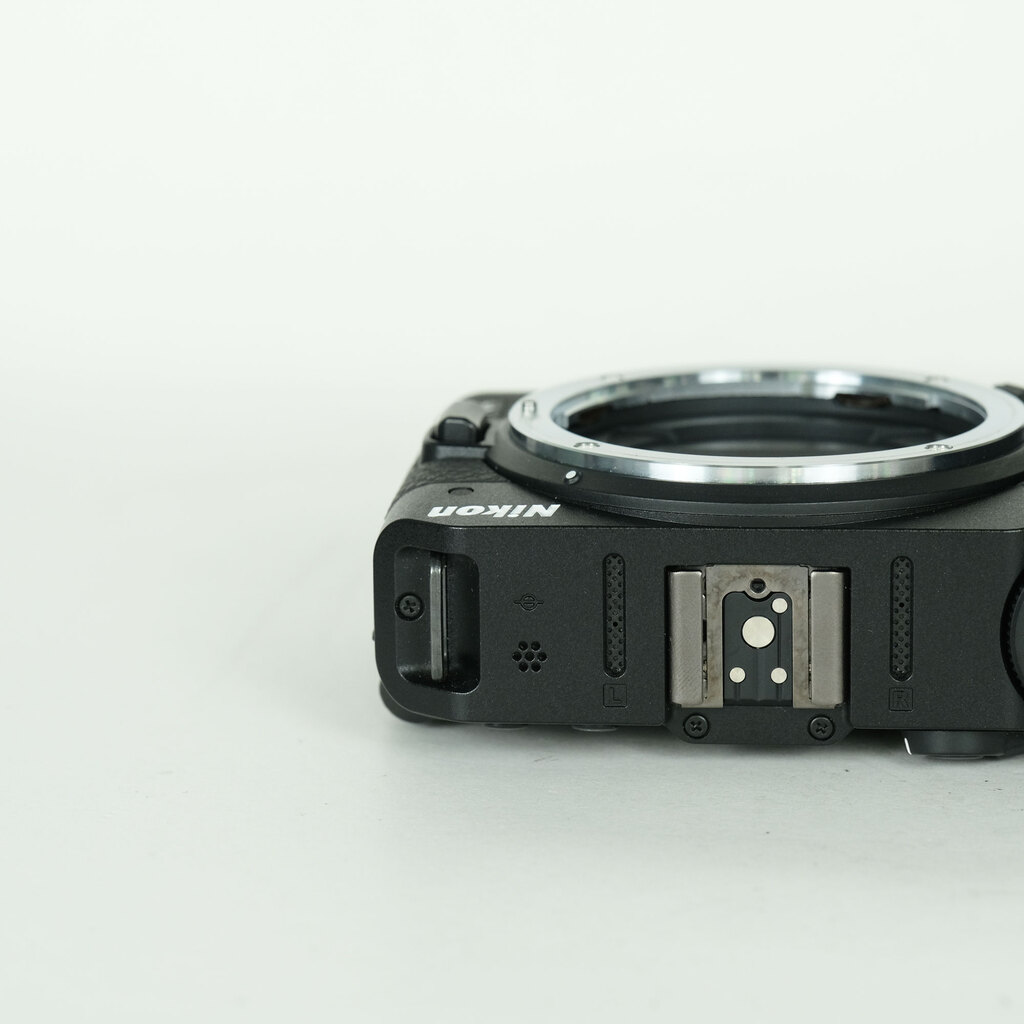 Nikon Z30の出品 | ONE SCENE（ワンシーン）