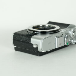OLYMPUS PEN E-P7
