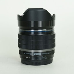 OLYMPUS M.ZUIKO DIGITAL ED 8mm F1.8 Fisheye PRO