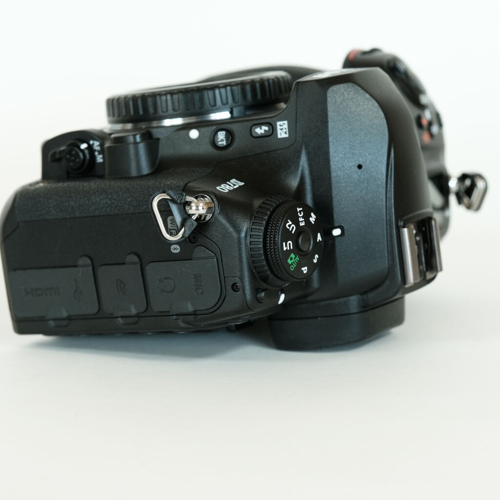 Nikon D780