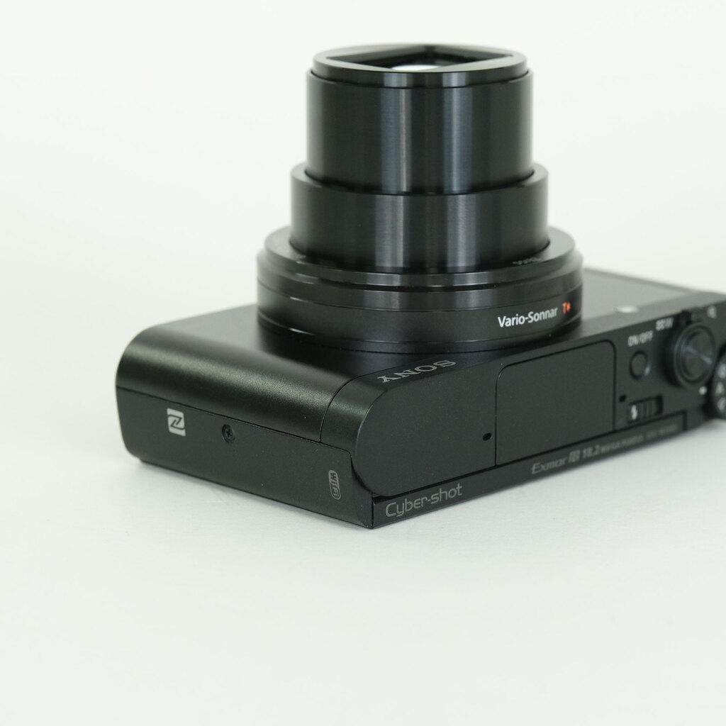 SONY Cyber-shot DSC-WX800