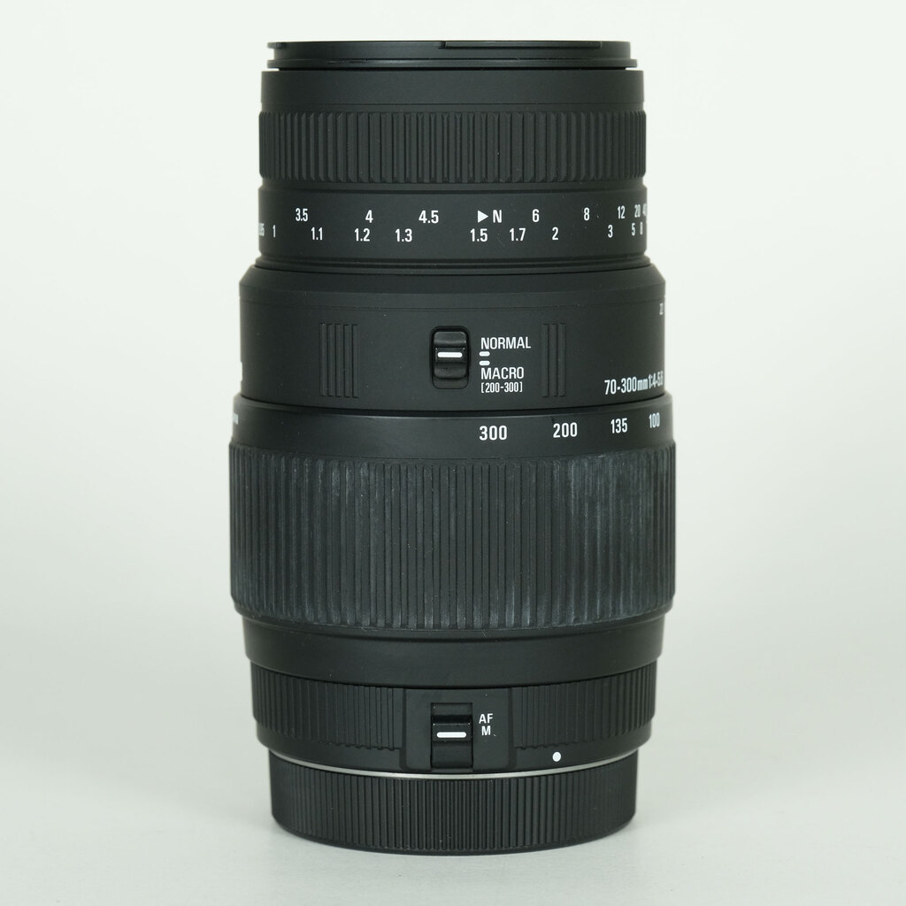 SIGMA 70-300mm F4-5.6 DG MACRO [キヤノンEF用]