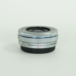 OLYMPUS M.ZUIKO DIGITAL ED 14-42mm F3.5-5.6 EZ シルバー